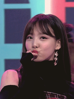 30361672-1831-4866-8546-63BD2BAA2A0D.gif